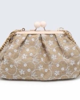 Clutch rafia bordado, cierre boquilla