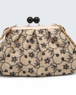 Clutch rafia bordado, cierre boquilla